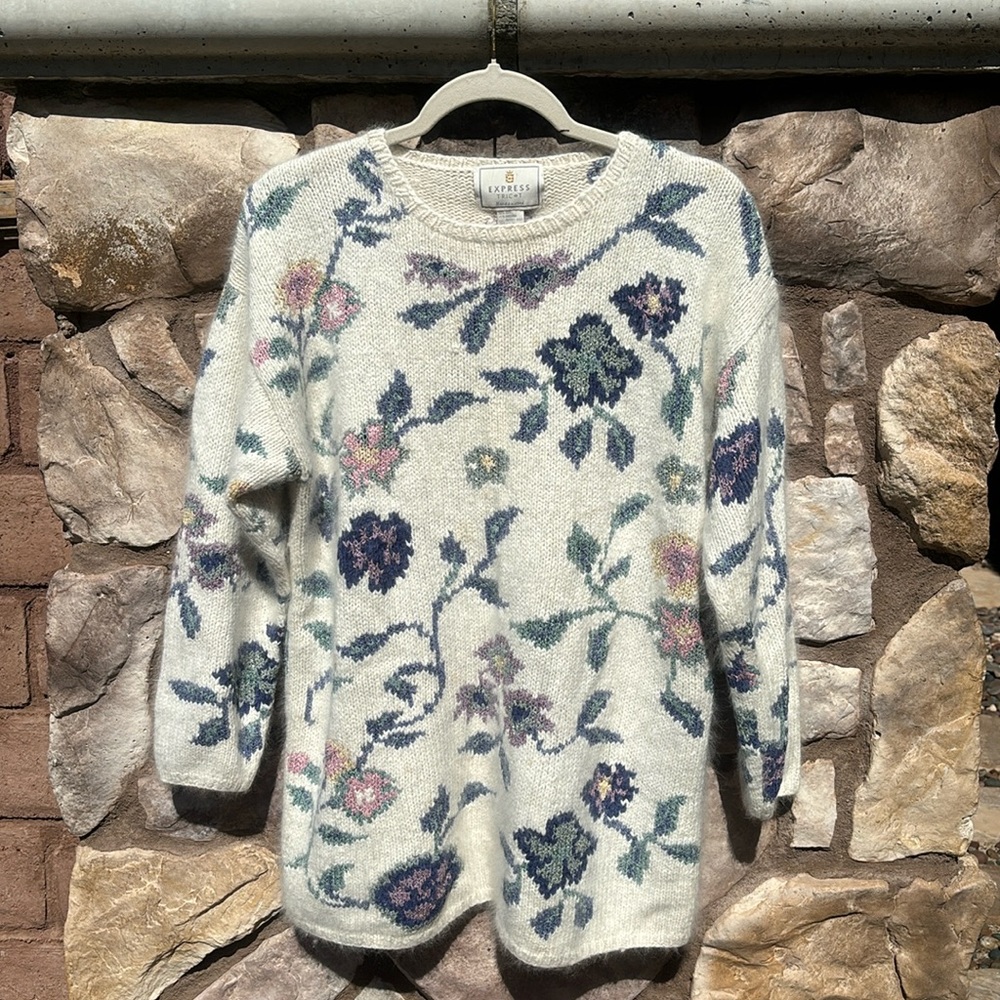Express Tricot Hand Knitted Floral Sweater Silk Angora XS Oversized 90s